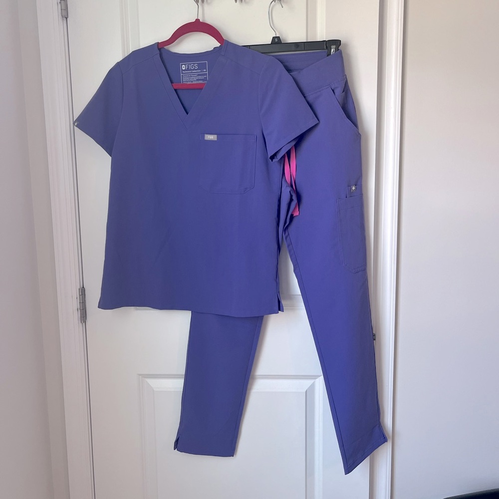 Figs Amethyst XS Catarina Top and XS Yola High-Waisted 2.0 Pants